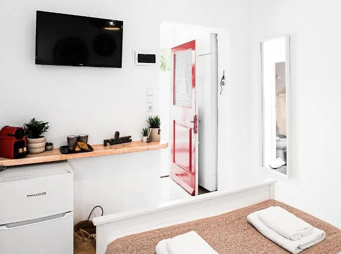 & Maisonette Iii In *