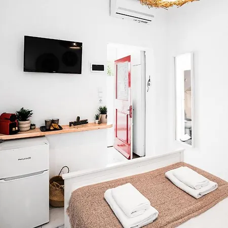 & Maisonette Iii In *