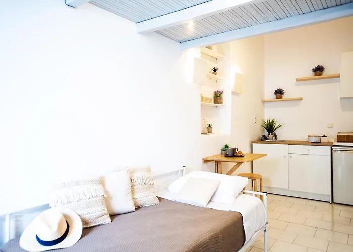 & Maisonette Iii In